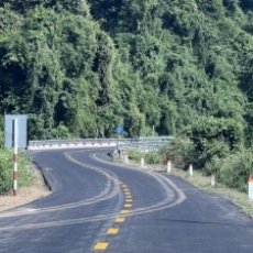 Hai quy tắc không thể quên khi lái xe đổ đèo