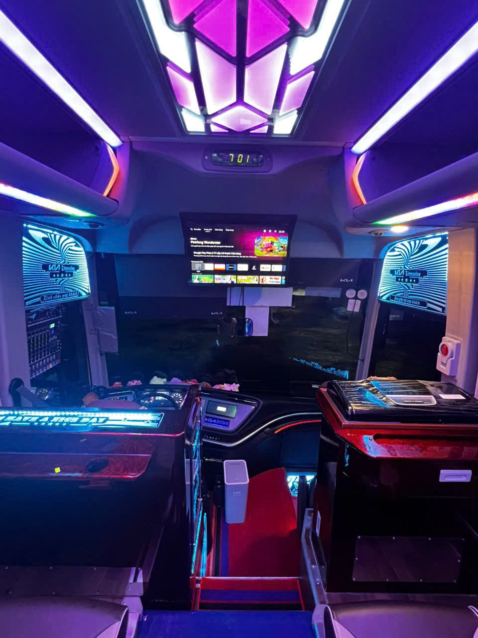 Thuê Xe 45 Chỗ An Toàn – Đúng Lịch