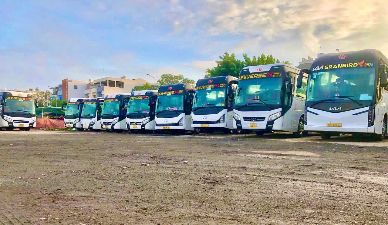 Dịch vụ xe đưa đón nhân viên tại DU LỊCH HOÀNG KHÁNH