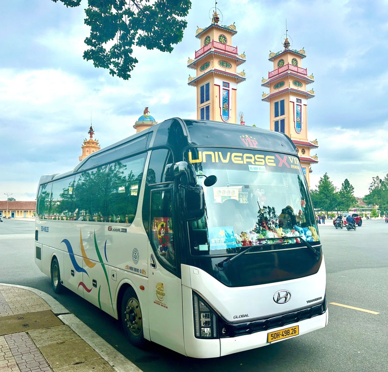 2️⃣ Dịch vụ thuê xe 29 chỗ tại TP.HCM của DU LỊCH HOÀNG KHÁNH